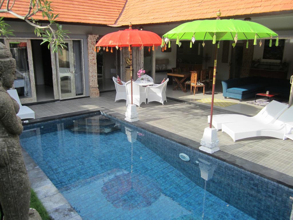 Bamboo Moon Villas Sanur Extérieur photo