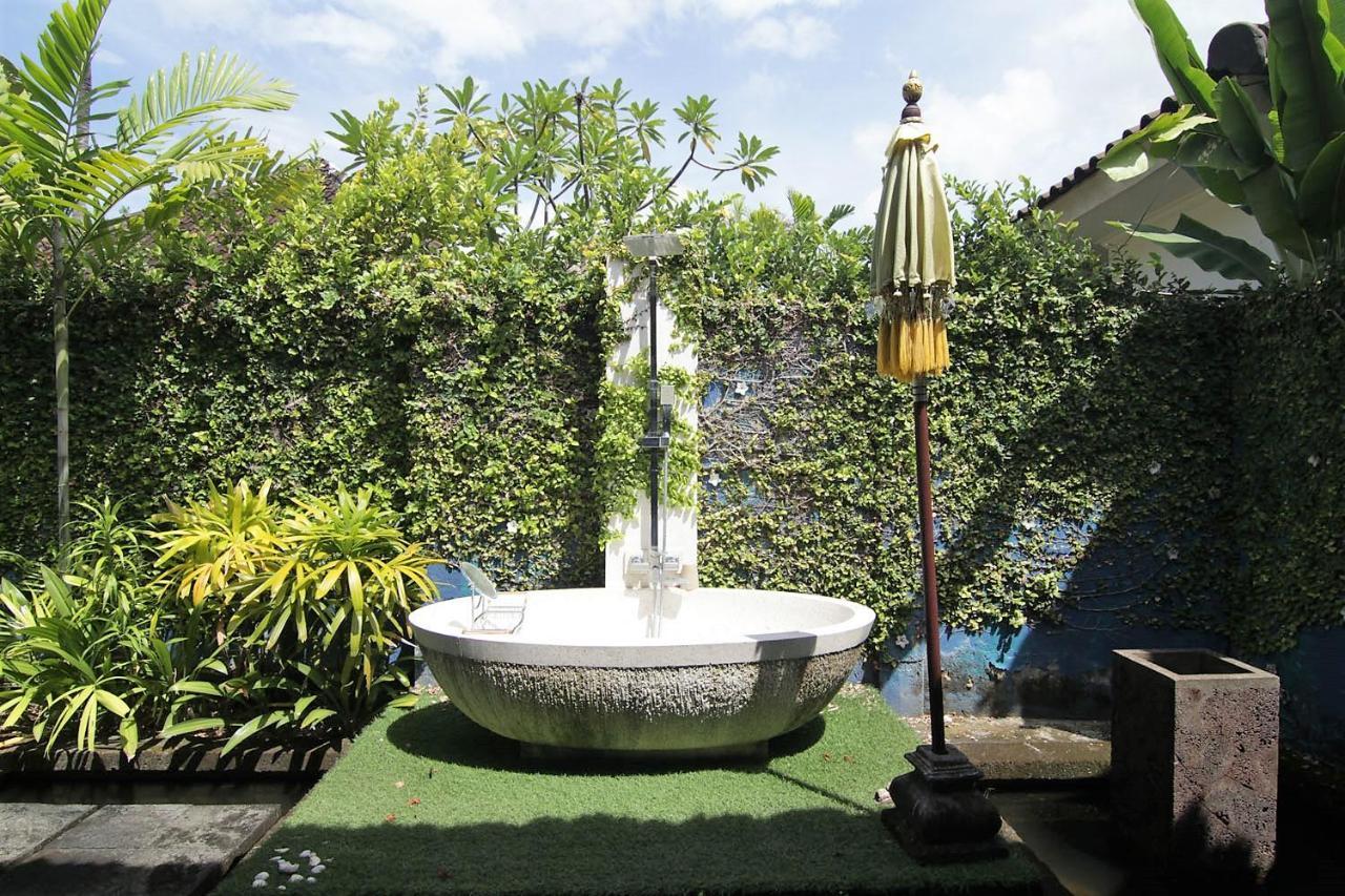 Bamboo Moon Villas Sanur Extérieur photo